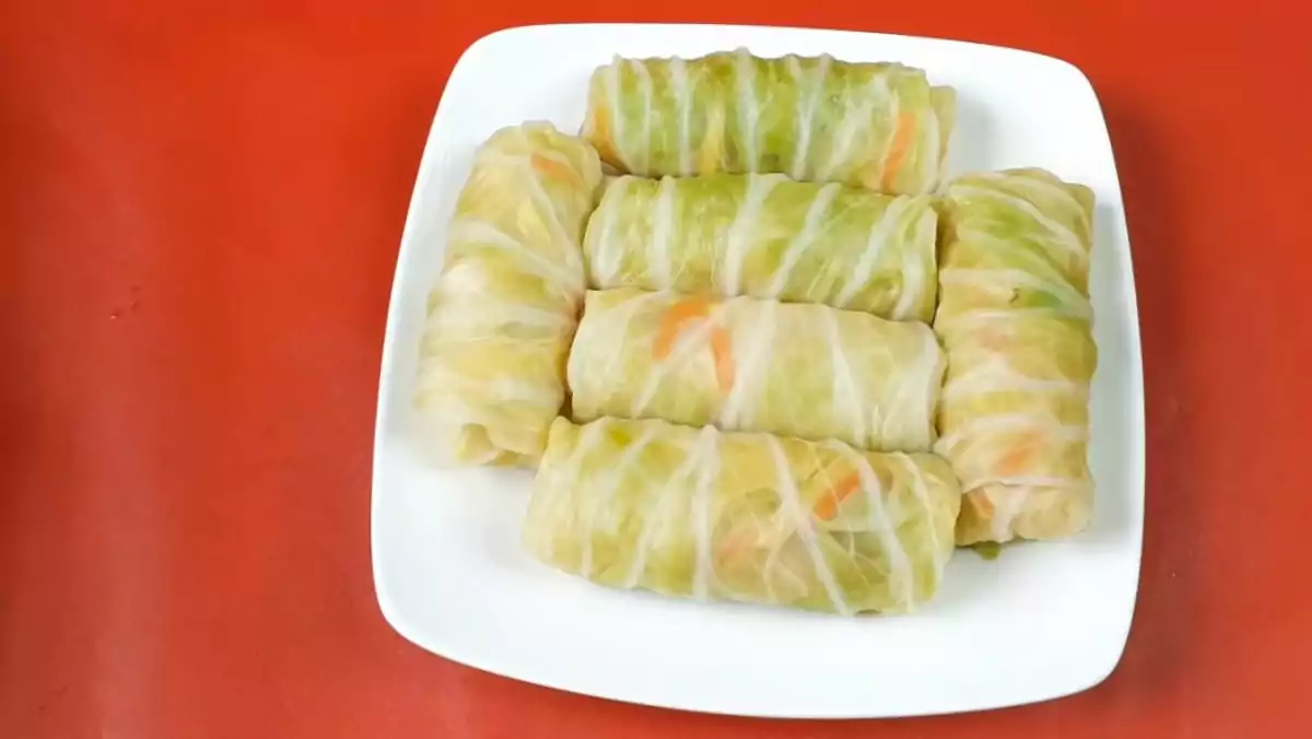 Bắp cải cuộn nhân thịt