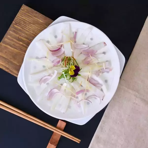 Mực lá hấp đại dương hành gừng