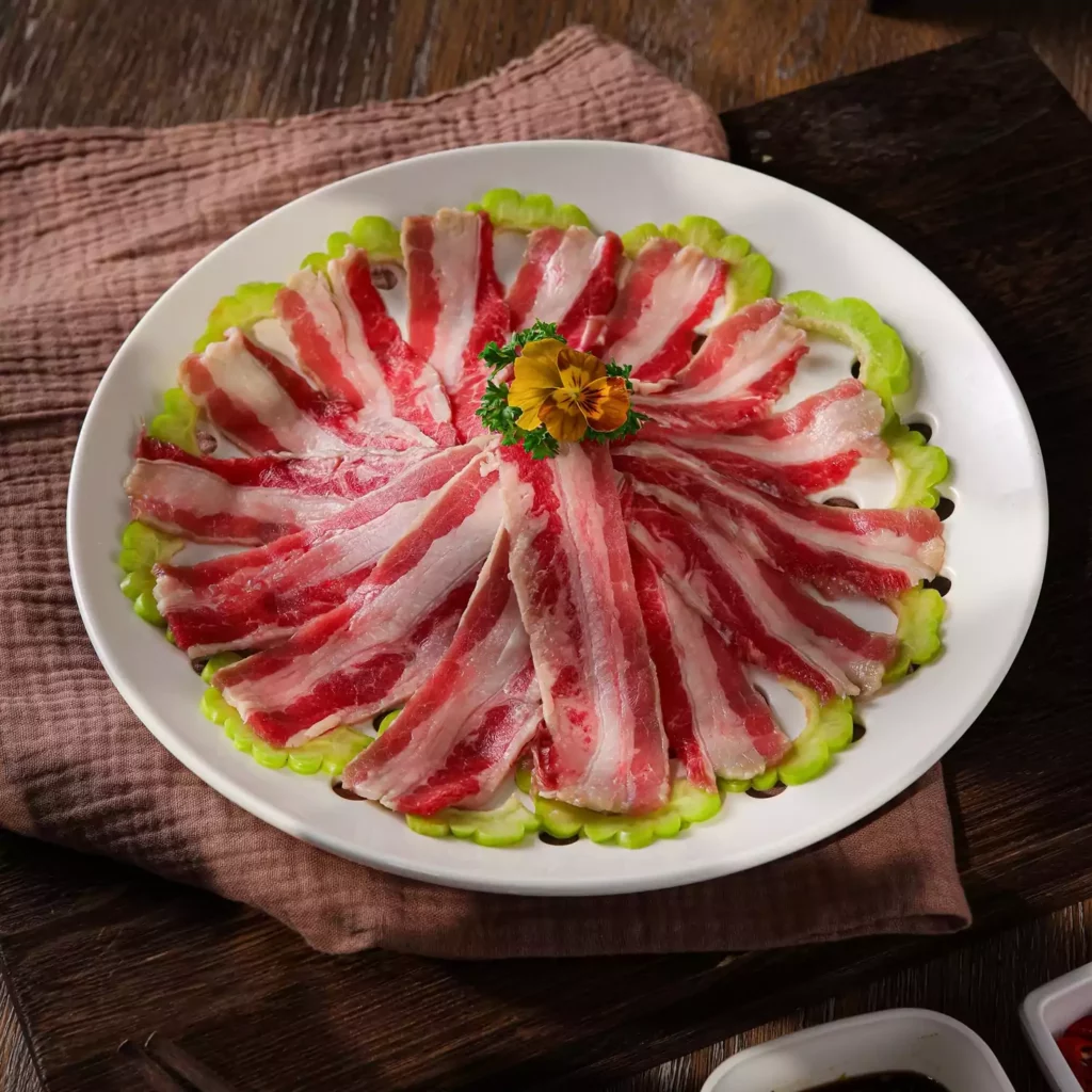 Ba chỉ bò hấp khổ qua