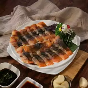 Lươn Nghệ Hấp Tía Tô