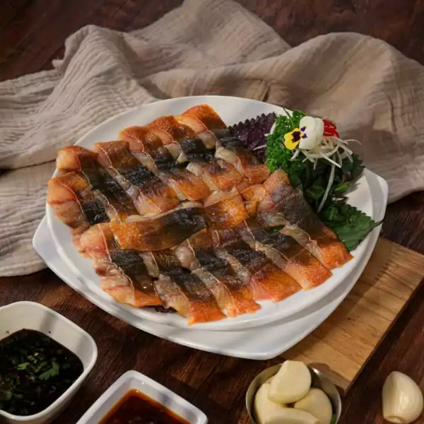 Lươn Nghệ Hấp Tía Tô