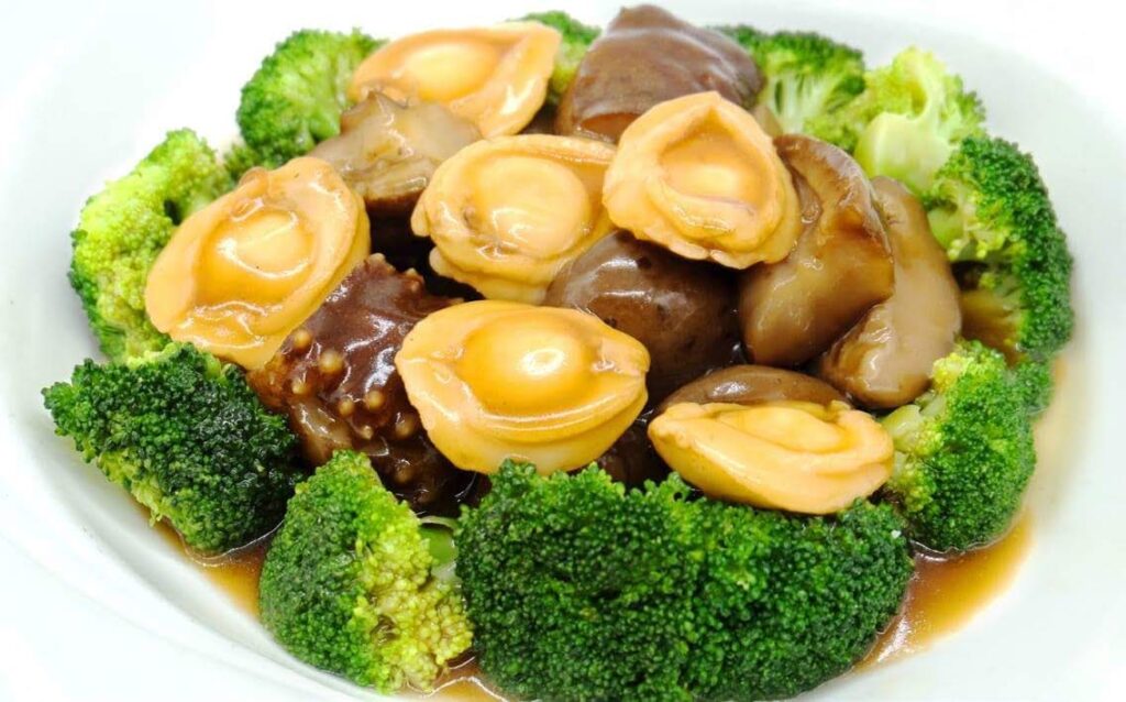 Bào Ngư Hấp Bông Cải