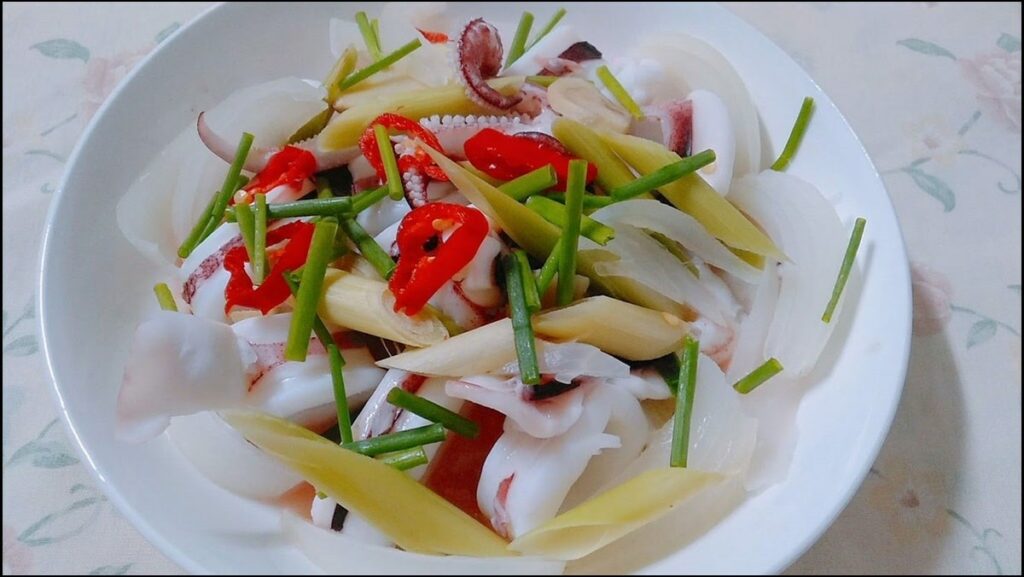 Hướng dẫn cách làm món Mực hấp gừng