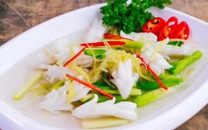 mực nút hấp gừng