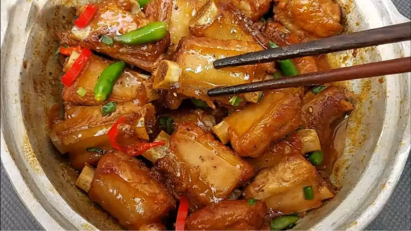 Sườn kho tiêu